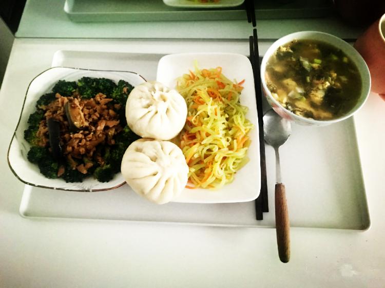 作为一枚妊糖高产妇，月子里这样吃，吃出心得，记录一下菜谱