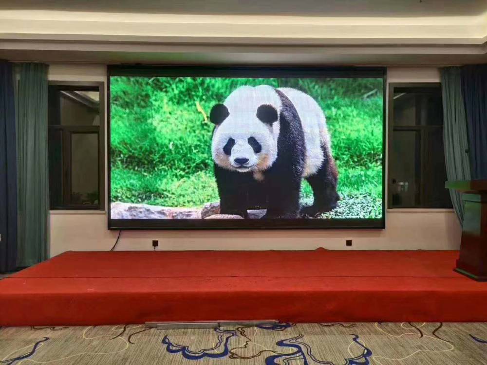 室内p2.5全彩高清显示屏价格,室内p2全彩led显示屏现场实拍