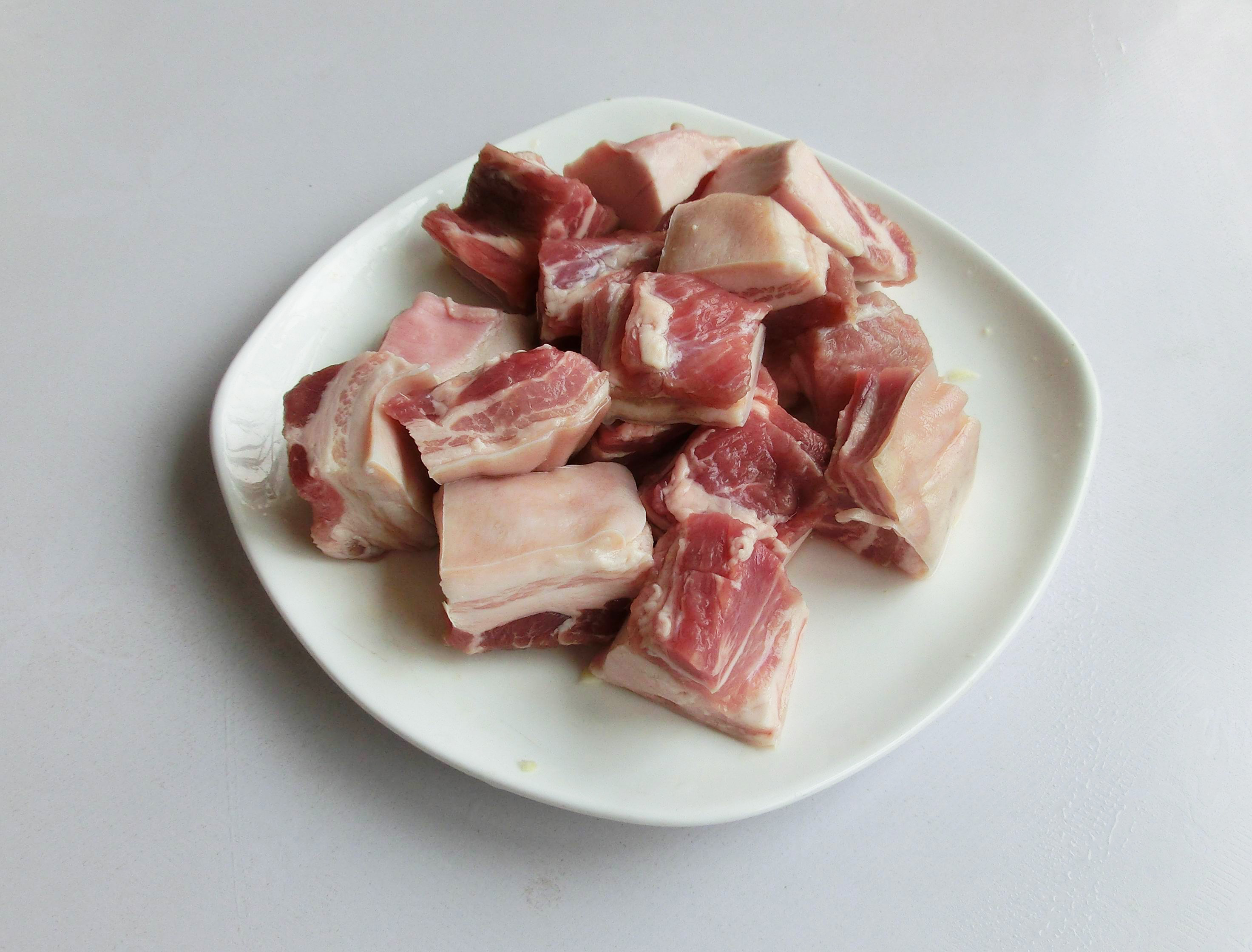 冬笋红烧肉冬笋什么时候下锅,冬笋红烧肉的家常做法窍门视频