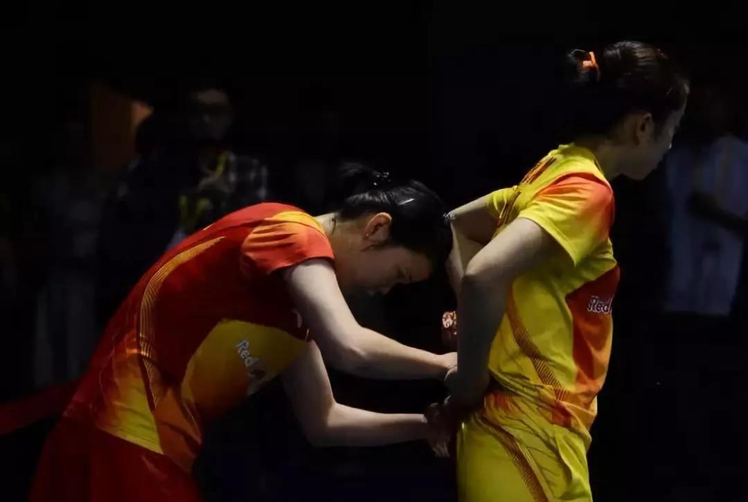 打羽毛球注意事项防止受伤,打羽毛球如何避免一切伤病