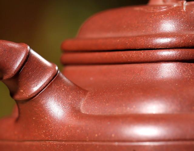 不同泥料的紫砂壶价格相差多少,几十块的紫砂壶有真泥料吗