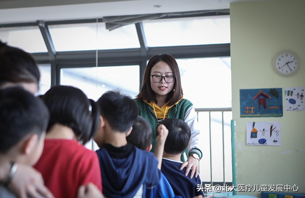 专业孤独症儿童康复培训,孤独症儿童康复培训