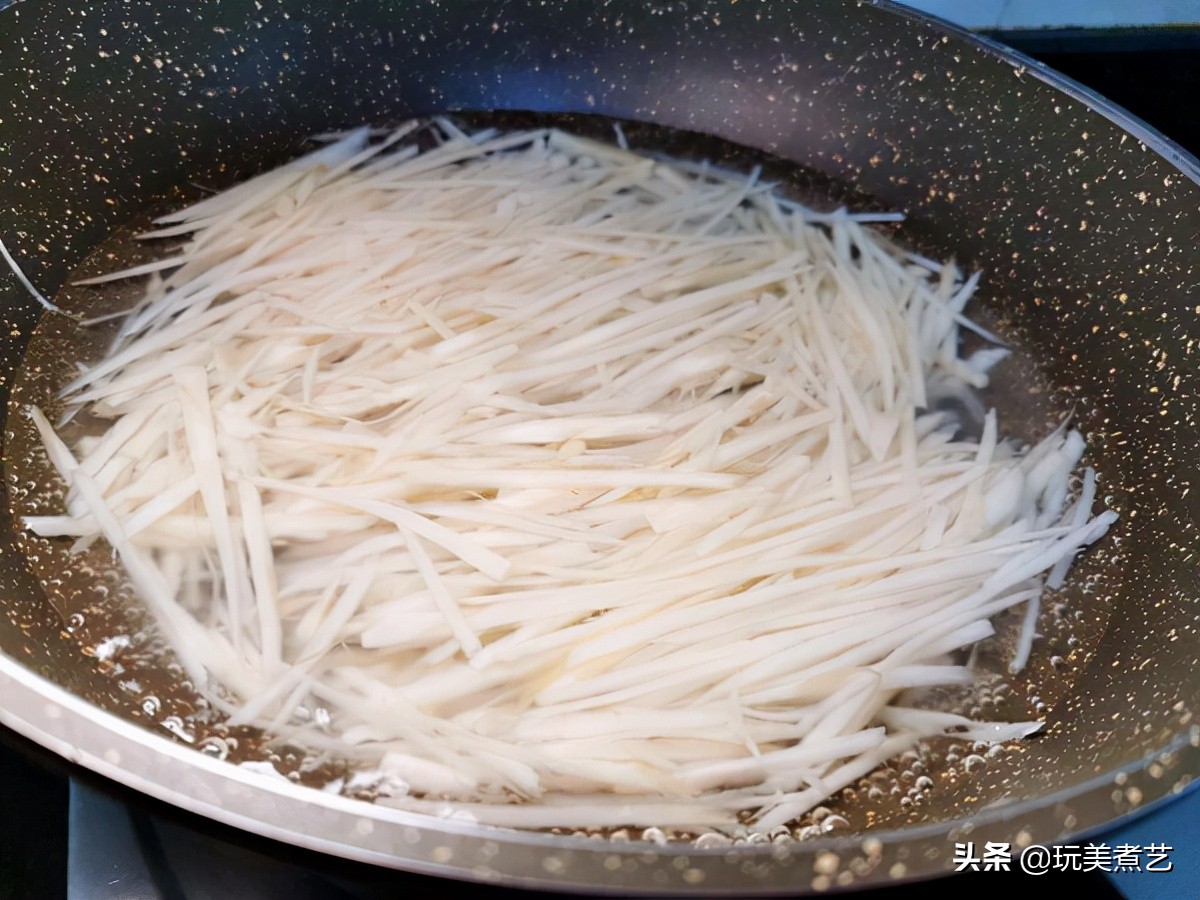 鱼籽嘎嘣脆,麻辣鱼籽藕片