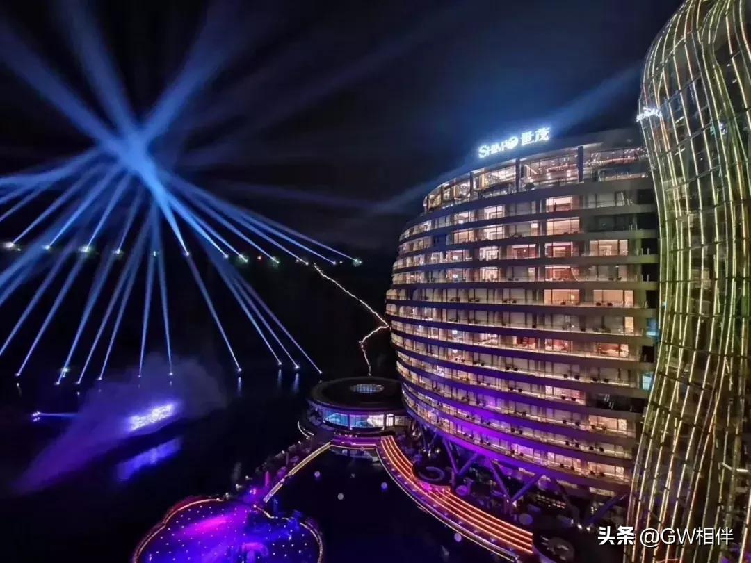 上海世茂深坑酒店建造过程,上海深坑酒店世界建筑奇迹