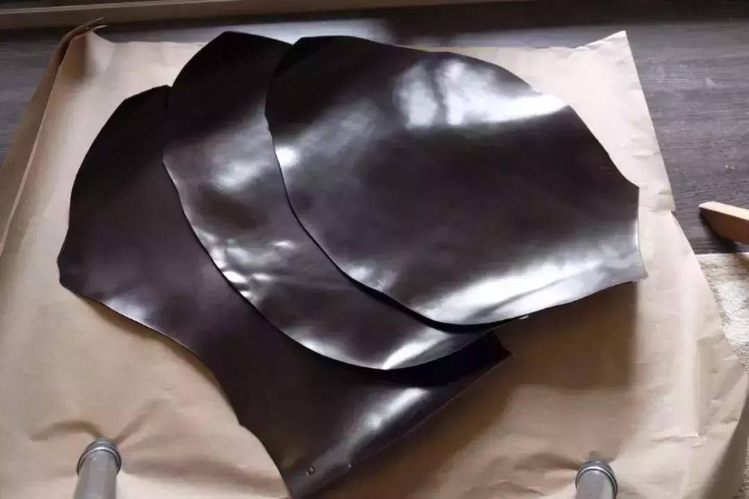 买一双合适的鞋真难,七千多元一双的鞋