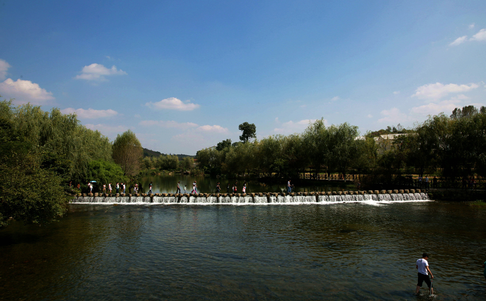 鬼斧神工黄果树瀑布,大自然的鬼斧神工黄果树瀑布