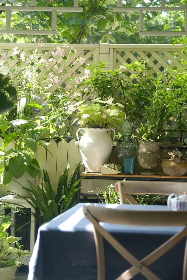 三年前买了套绿地110平三房130万,三年前耗资百万打造小院出售