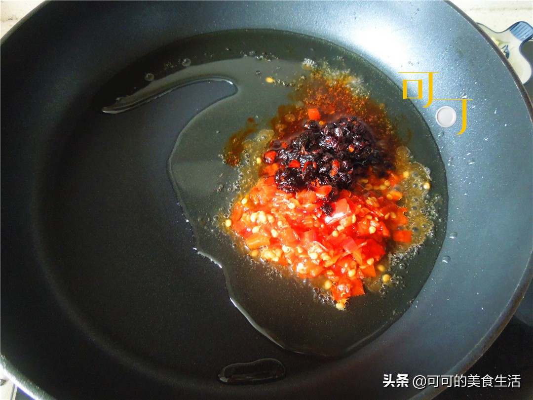 紫蒜辣酱蒸鱼头做法,剁椒蒸鱼头的辣酱