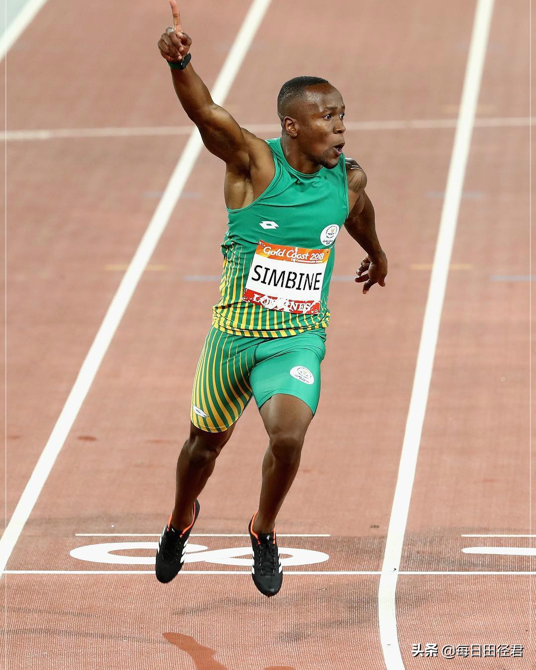 西比尼百米赛夺魁,百米五虎巅峰对决苏炳添