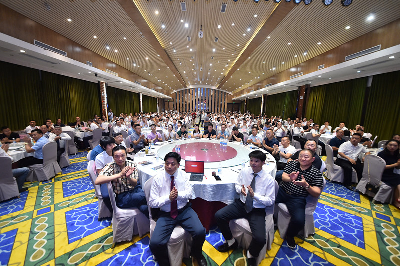 聚成势·赢未来，前锋厨电领跑智慧厨房新格局