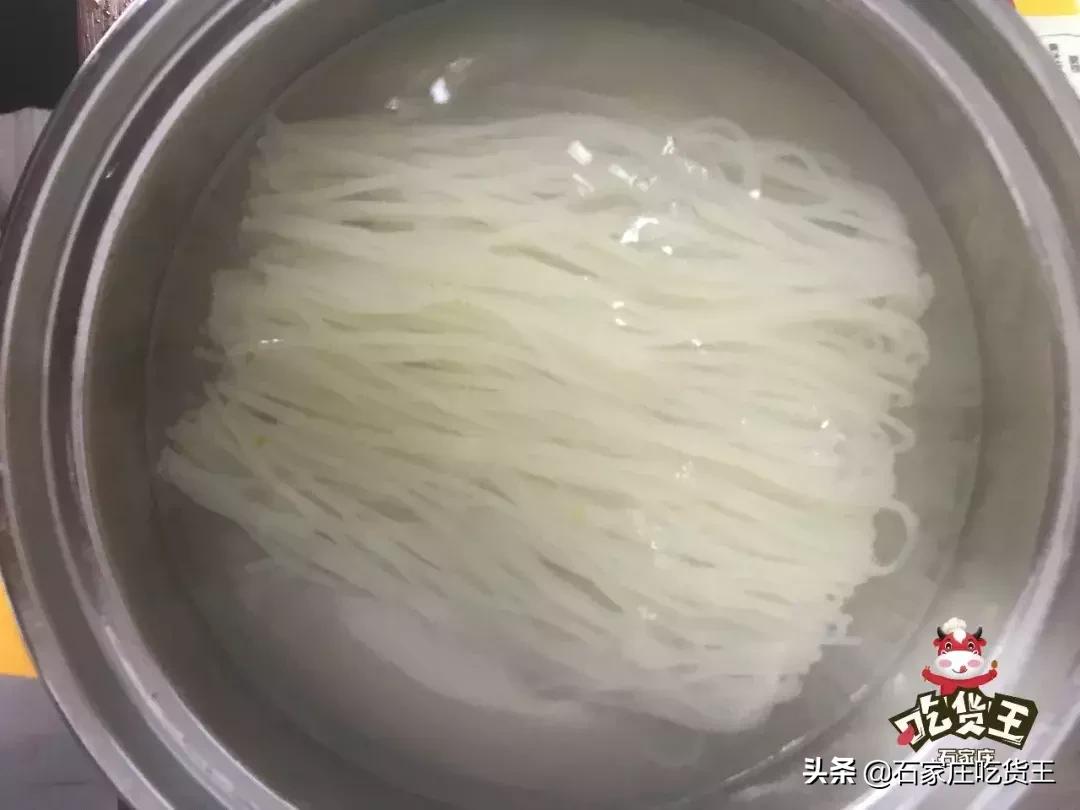 煮螺蛳粉邻居报警,螺蛳粉臭气熏天