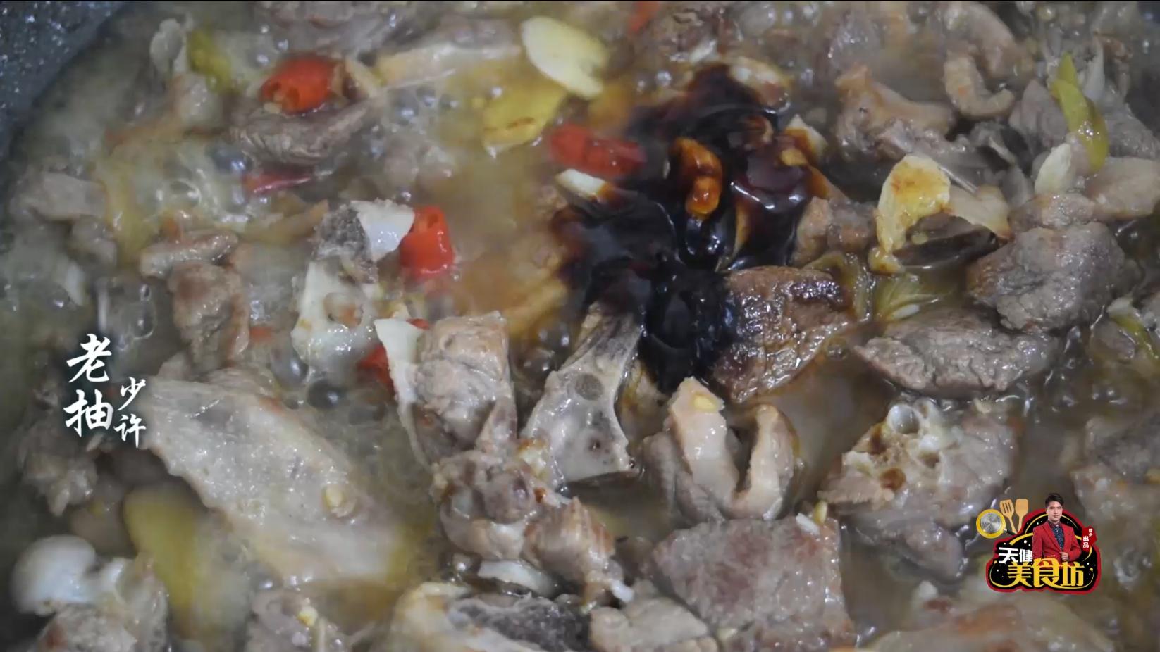 我家的鸭肉从不炖汤喝，不煲汤不红烧，鸭肉嫩滑无腥味，好吃极了