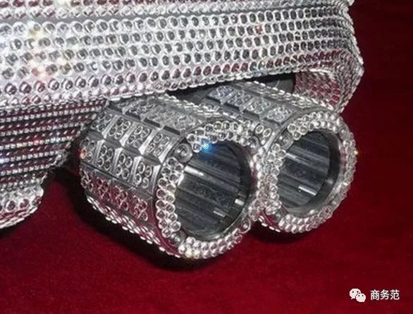 施华洛世奇镶钻表盘,表盘带钻施华洛世奇