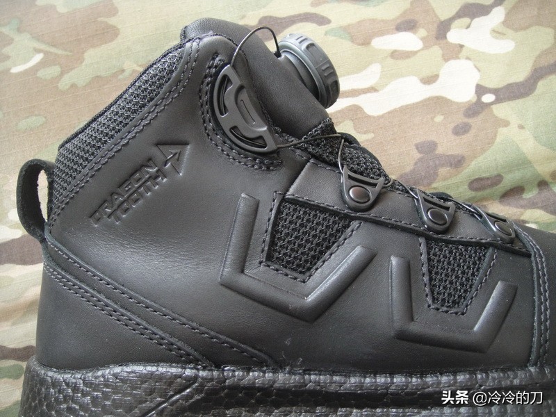 军靴有多舒服,军靴多厚硬不硬