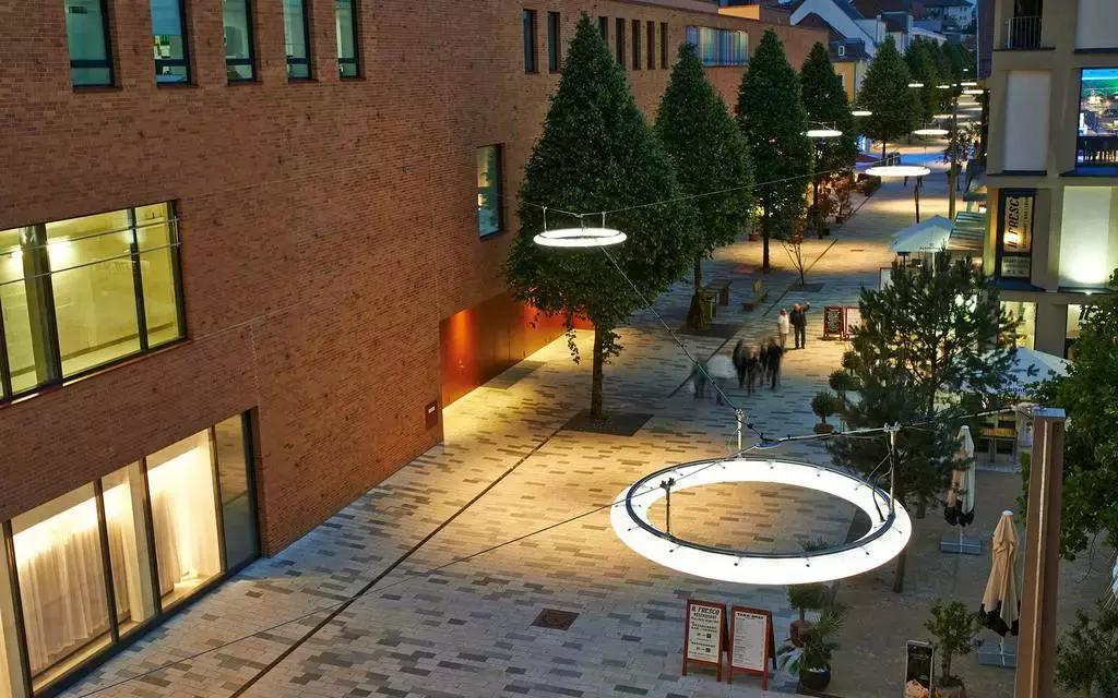 商业街景观设计提升方案,商业街网红景观设计