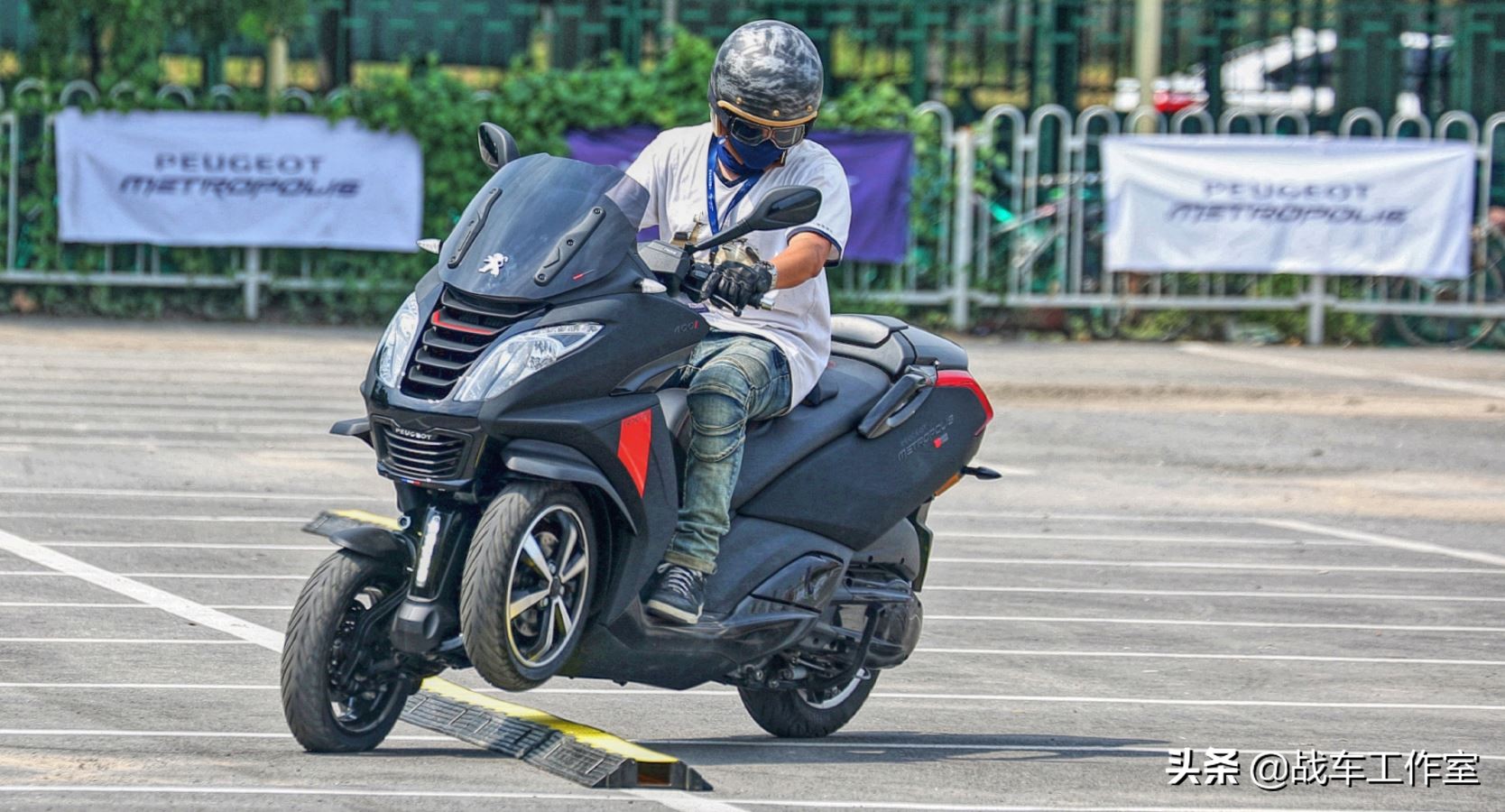 宏佳腾3d-350r用的什么发动机,宏佳腾350r倒三轮摩托车评测