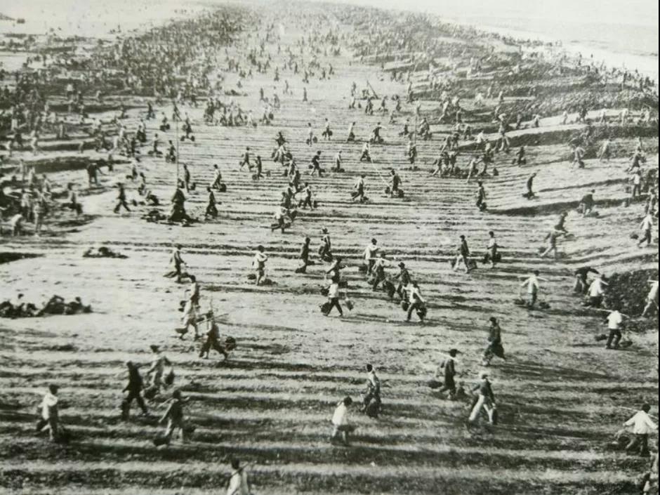 钱塘江从哪里开始变黄,钱塘江长大潮什么原因