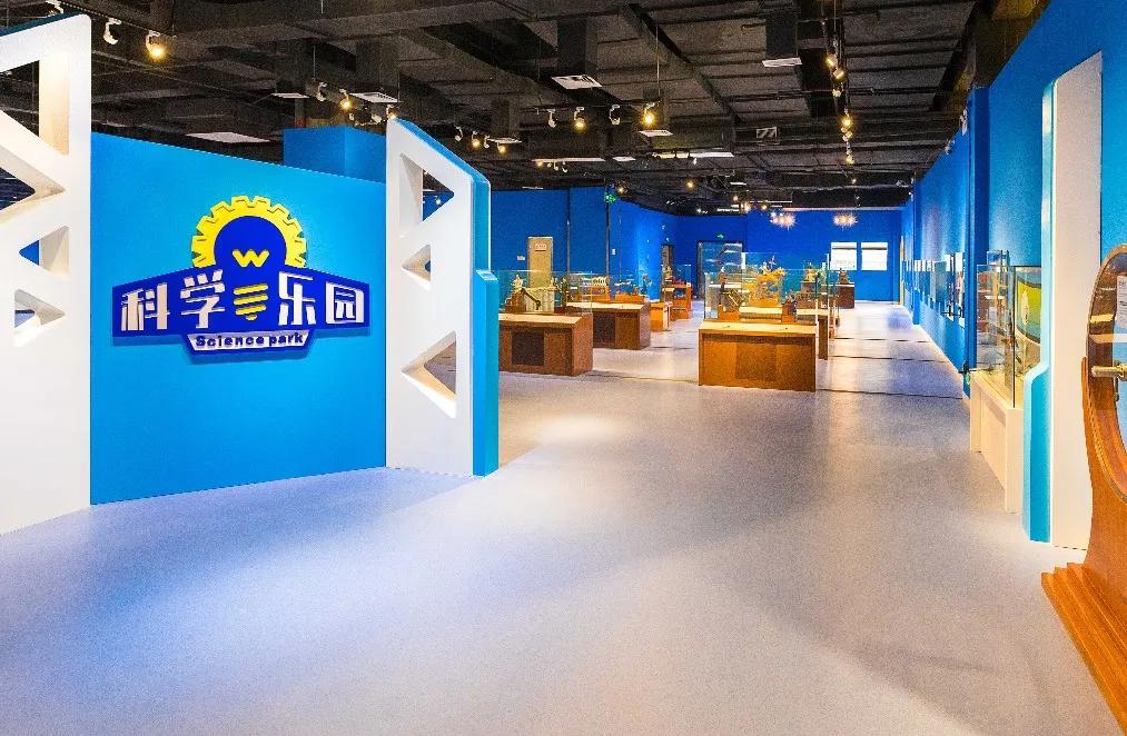 鍗佸ぇ鐑棬浜插瓙涔愬洯娣卞湷,鏂ヨ祫涓や嚎鐨勬父涔愬洯