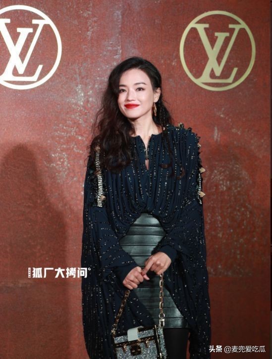 朱一龙品牌大使被曝辱华？曾*制抵**过*疆新**棉，其大粉也拉踩过肖战