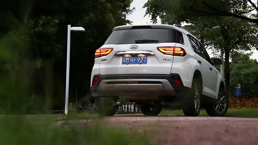 2.0l+6at,2019款ix35现代是前驱还是后驱