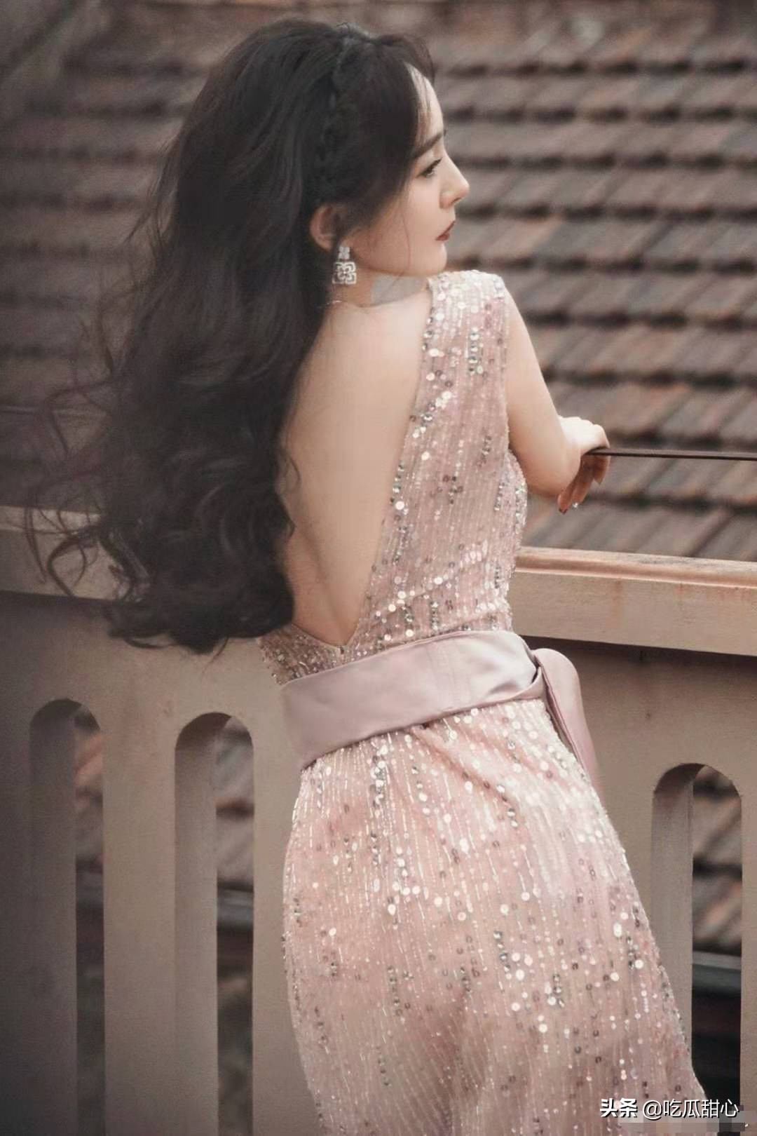 cosmo时尚盛典2020李沁,cosmo时尚盛典李沁访问