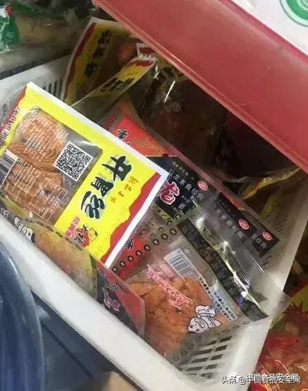 辣条零食暗访,暗访校园垃圾食品