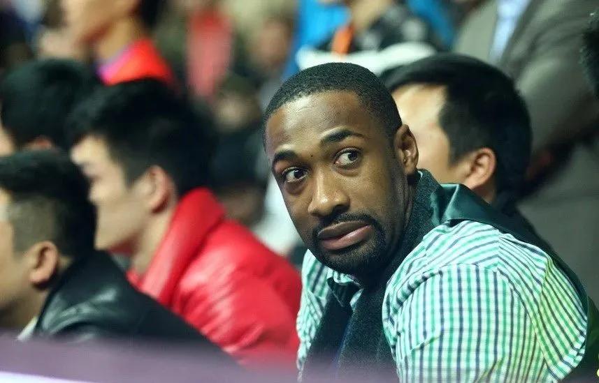 阿里纳斯震惊联盟的更衣室事件,nba更衣室阿里纳斯