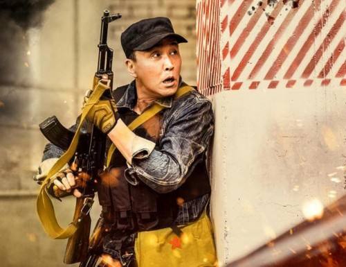 女主角嫌片酬低*工罢**，临时找个三线演员救场，没想到票房破50亿