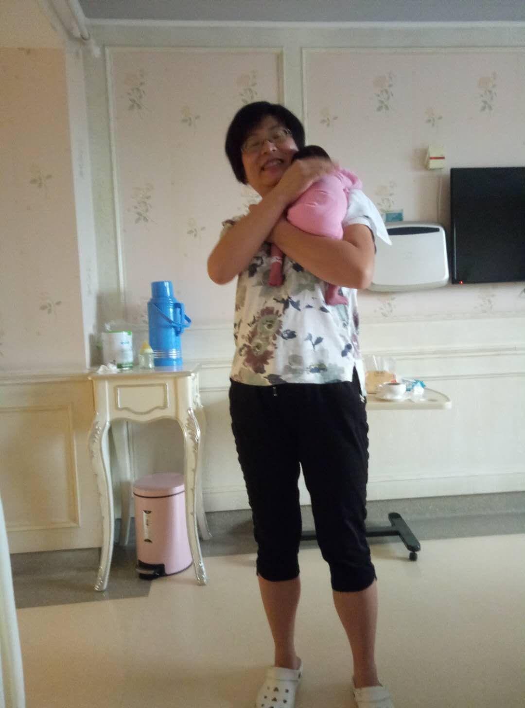 产妇月子期间皮肤护理——专业月嫂支妙招