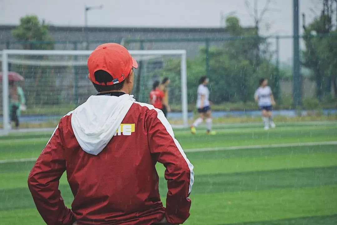 西南医科大学女足夺冠,女足夺冠采访视频