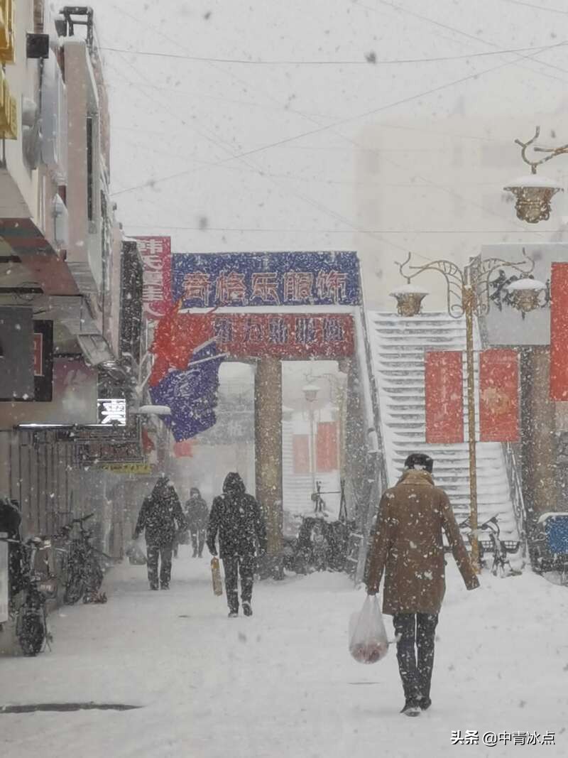 暴雪下的通辽：积雪最深68厘米，农村猪牛被冻死，城市有医院大厅被压塌，更严峻的考验还在后面