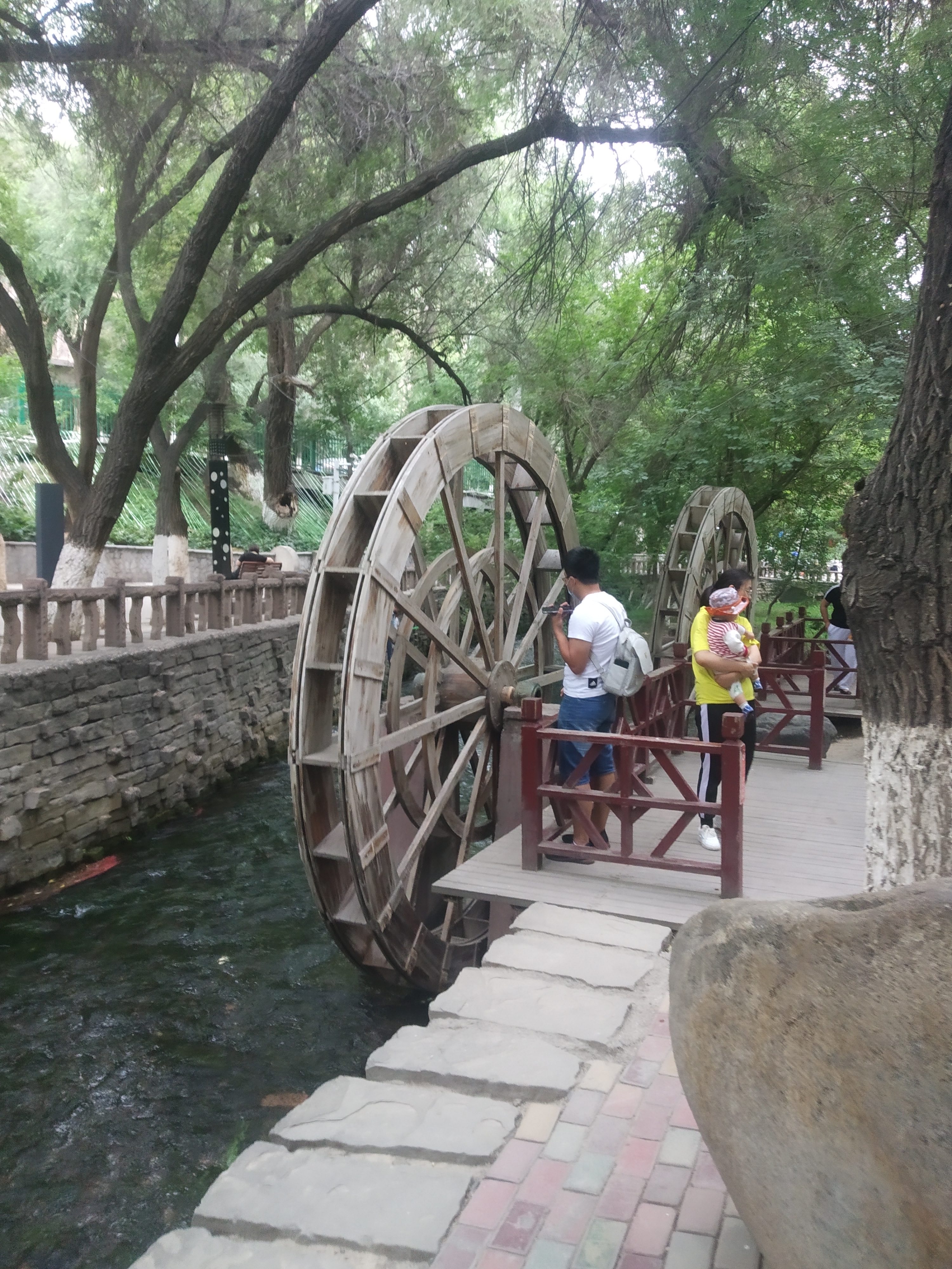 新疆乌鲁木齐市水磨沟区公园景点,乌鲁木齐2020年7月12日水磨沟公园