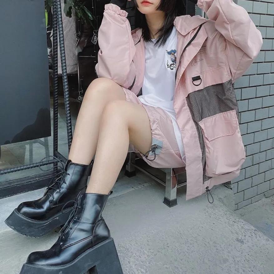 BM风卷土重来，美式街头+复古英伦的风俘获万千少女们的心