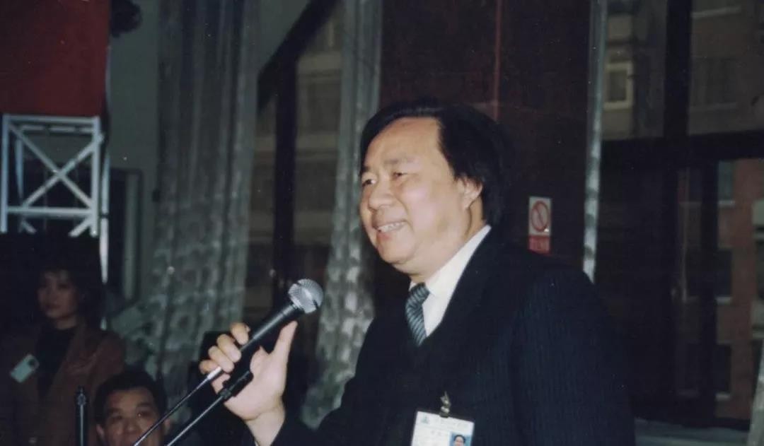 他靠两百元起家成江苏首富,两次入狱的上海前首富