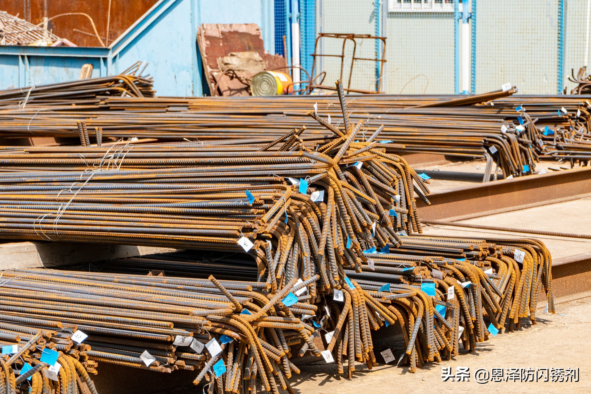 工地钢筋生锈怎样才要除锈,工地模板除锈最简单的方法