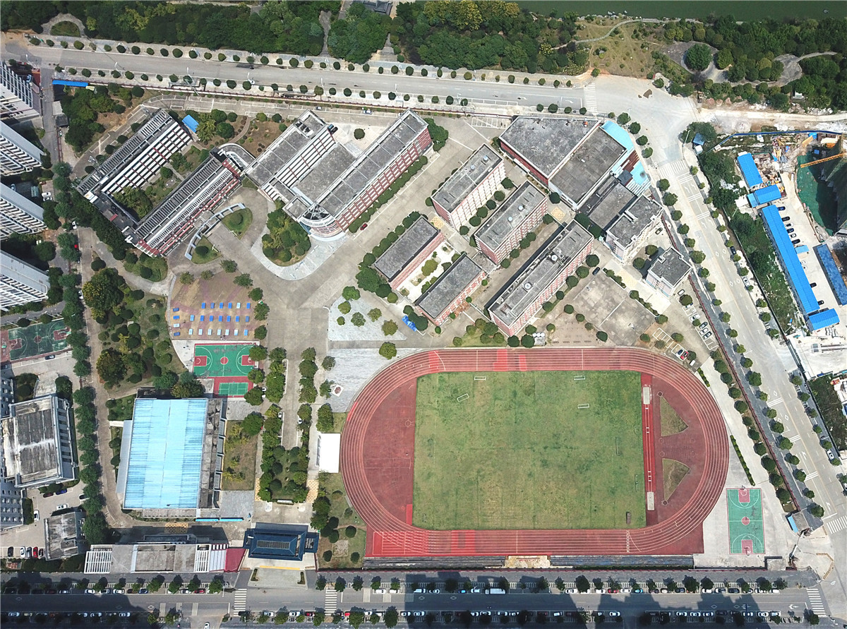 临桂区桂林中学,桂林临桂第三中学