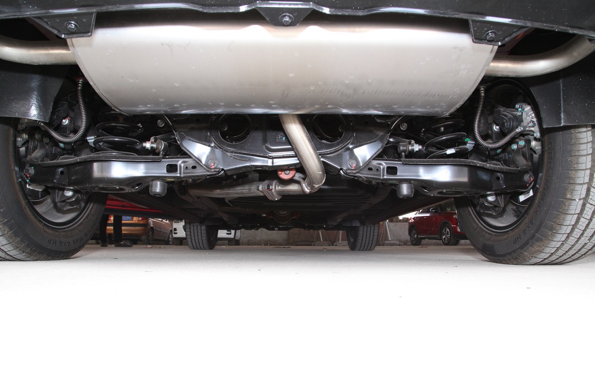 轴距2.7米的车,轴距2.65米以上的车