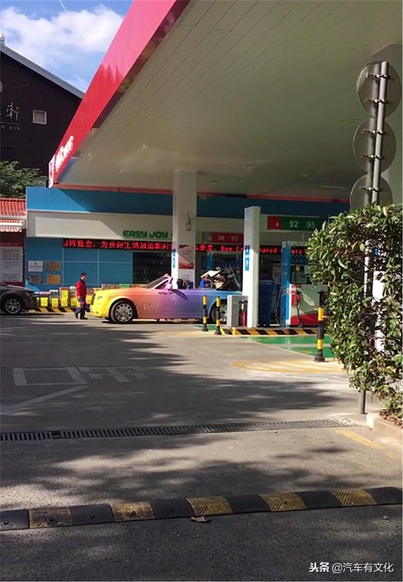 偶遇1000万劳斯莱斯幻影,亚洲第一劳斯莱斯幻影