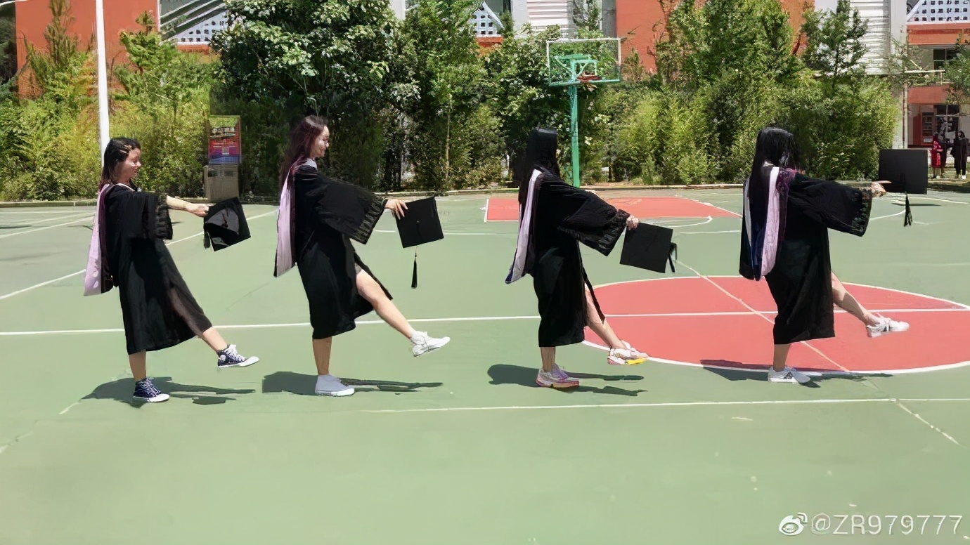 玉溪师范学院凤凰路134号乐队,玉溪师范学院的故事