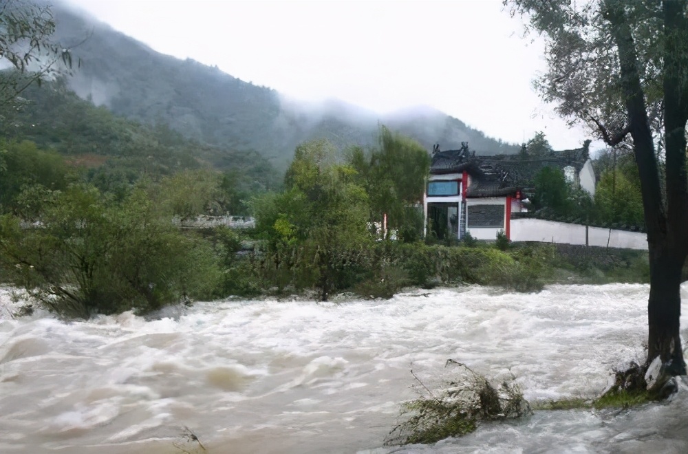 百年神庙,陕西百年寺庙能让洪水绕道而行
