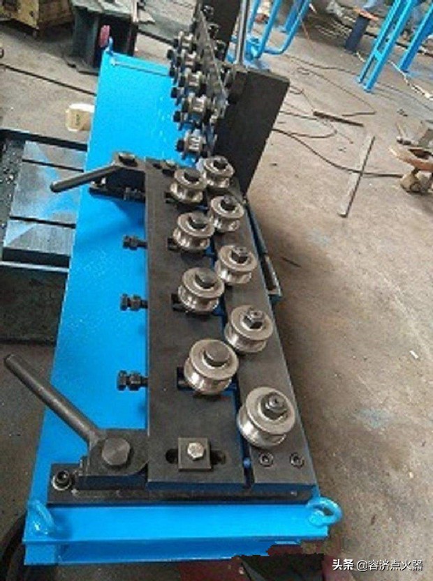 电线弯了,电线可以弯90度吗