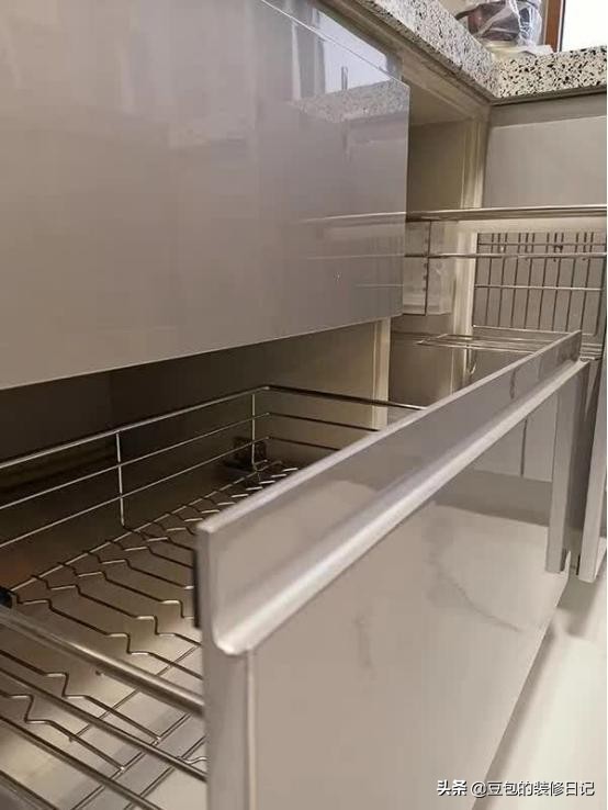 用瓷砖做的橱柜好吗,用瓷砖做橱柜性价比