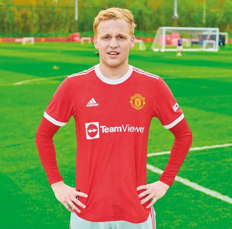 曼联新赛季球衣宣传图片,曼联新赛季主场球衣广告大片