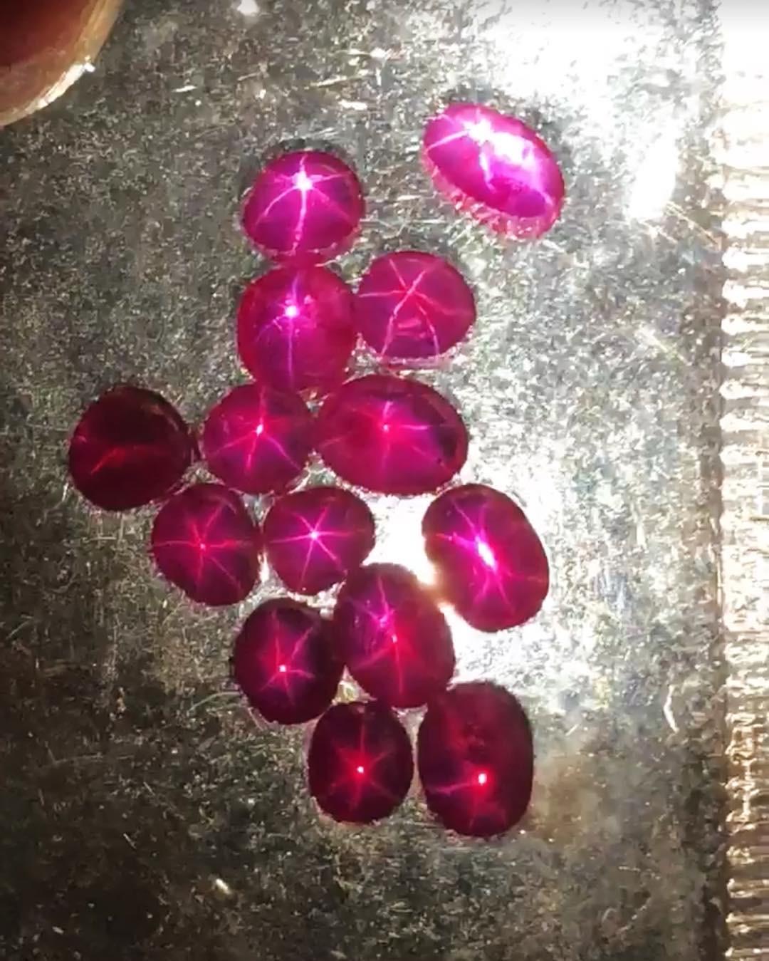 花300买了满天星,花300块钱买水晶值吗