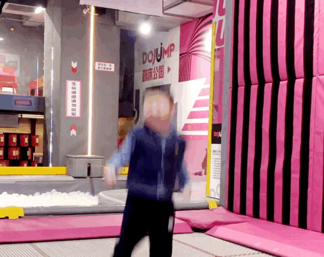 dojump蹦床公园成都大悦城,蹦床公园dojump