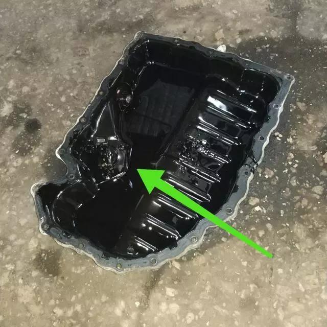 大众迈腾烧机油维修师傅讨论,老迈腾发动机漏油怎么办
