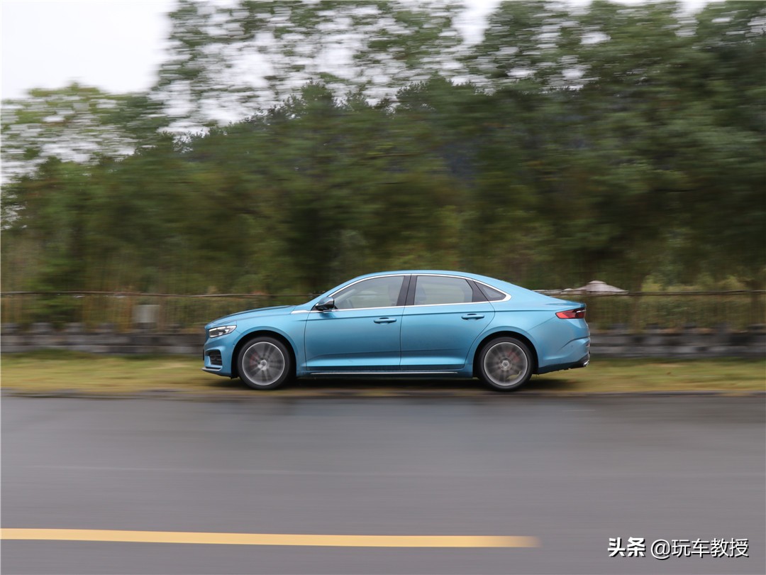 a级车万元二手车,吉利星瑞b级2022款豪华版落地价