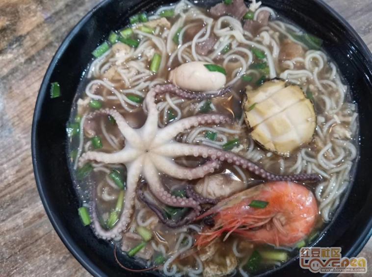 一碗粉卖356元天价米粉,一碗米粉356.95元