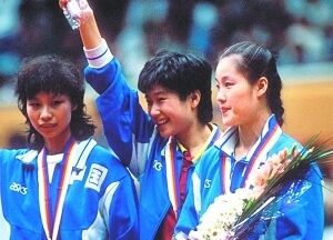 张怡宁奥运女单冠军数量,奥运冠军张怡宁王楠邓亚萍同台