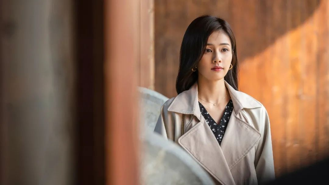 白鹿热剧《一生一世》：时宜的穿戴暗含哪些隐藏线索？